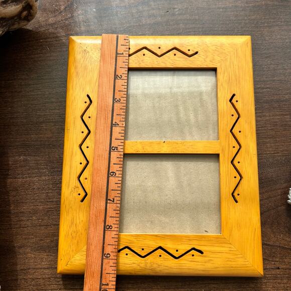 Vintage Fetco Hand Crafted Blonde Wood Photo Frame Holds 2 4x6 - Picture 7 of 7